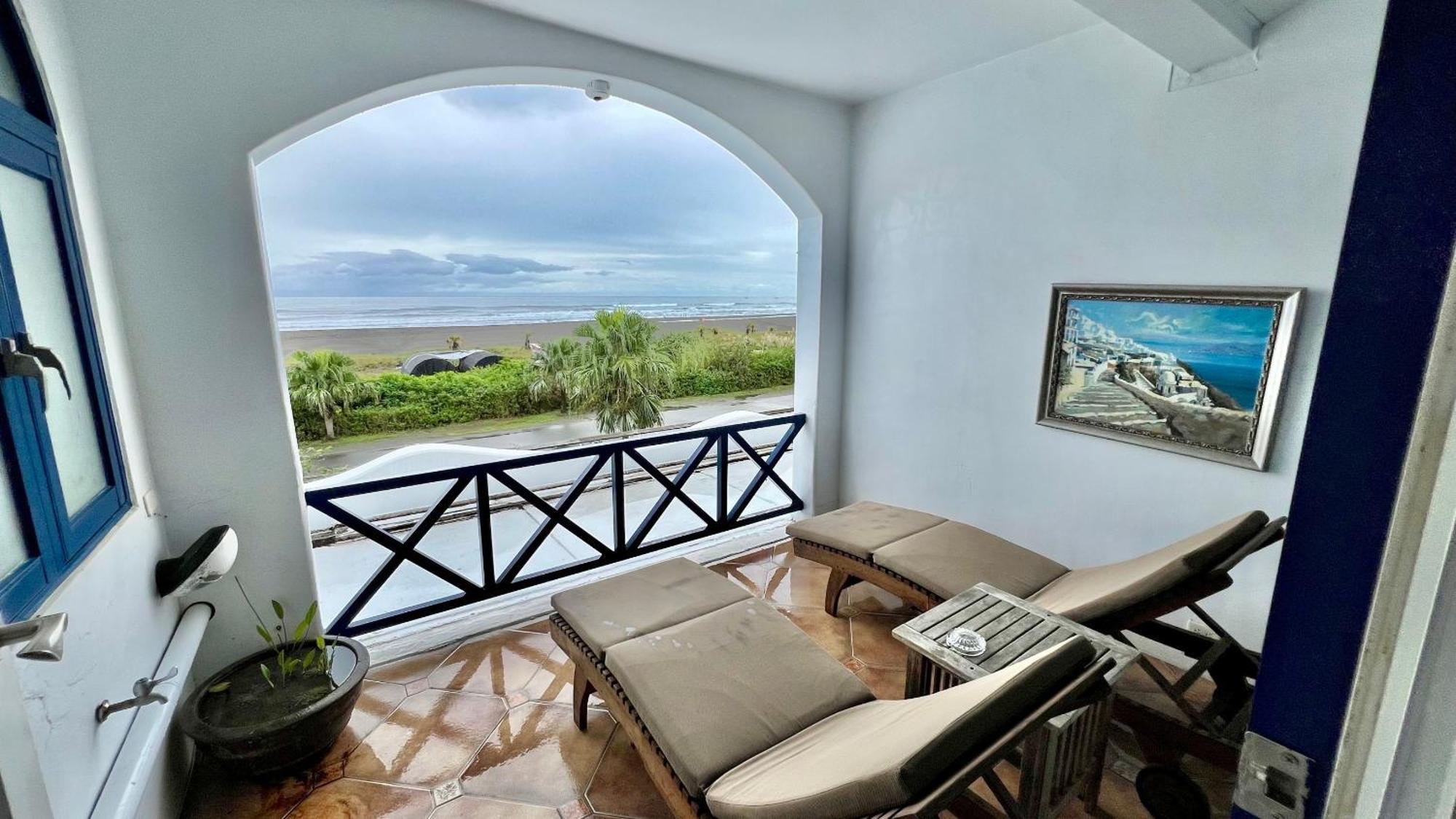 真情非凡行館 Sealuv Homestay Тоучэн Экстерьер фото
